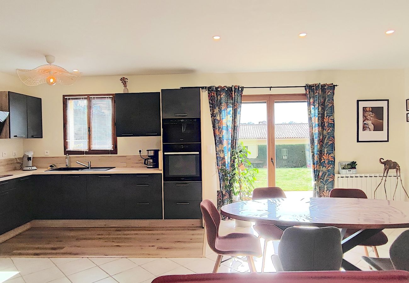 Maison à Proissans - Maison climatisée au calme près de Sarlat