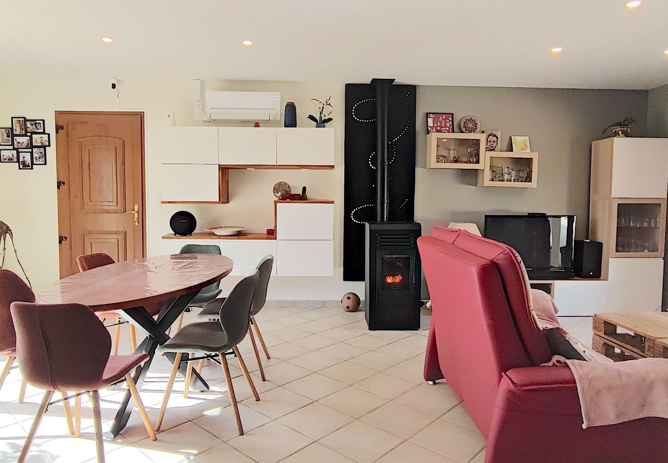 Maison à Proissans - Maison climatisée au calme près de Sarlat