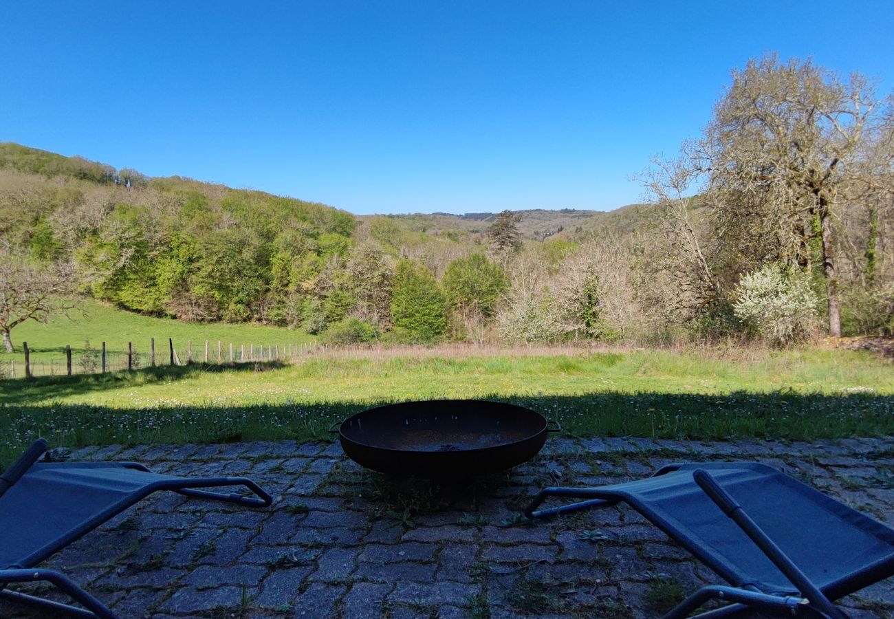Maison à Tursac - Charmante Maison en Pierre en pleine nature