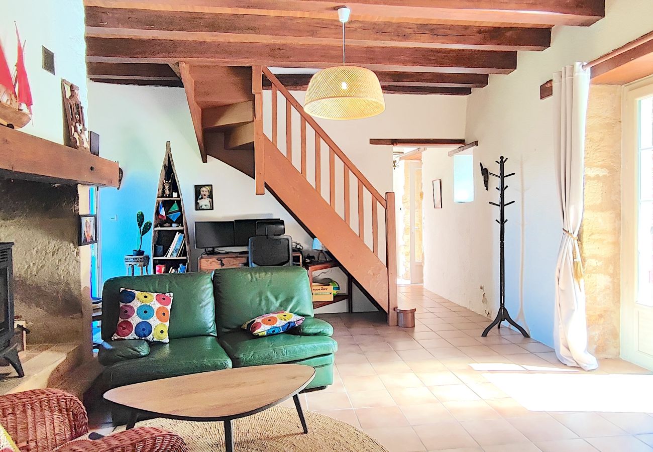 Maison à Tursac - Charmante Maison en Pierre en pleine nature