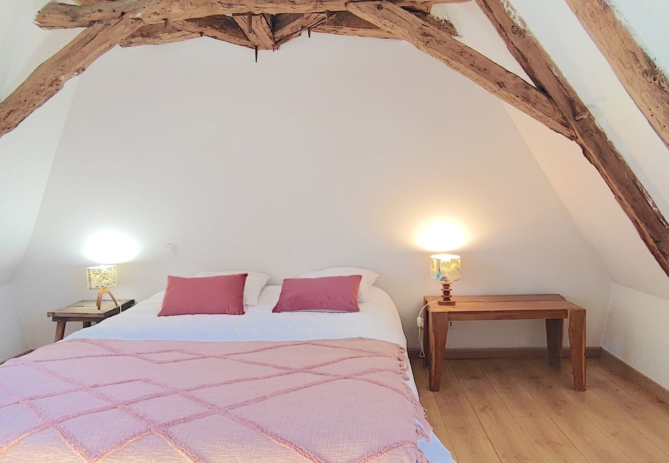 Maison à Tursac - Charmante Maison en Pierre en pleine nature