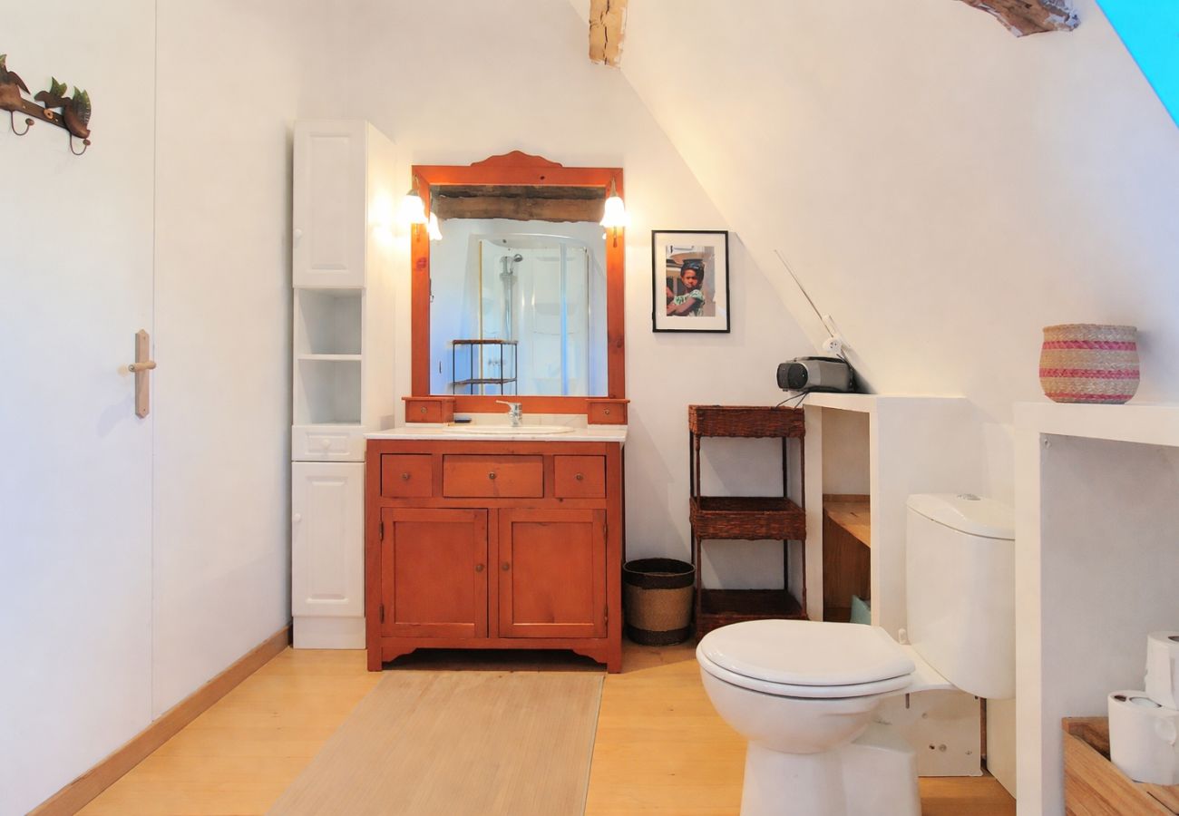 Maison à Tursac - Charmante Maison en Pierre en pleine nature