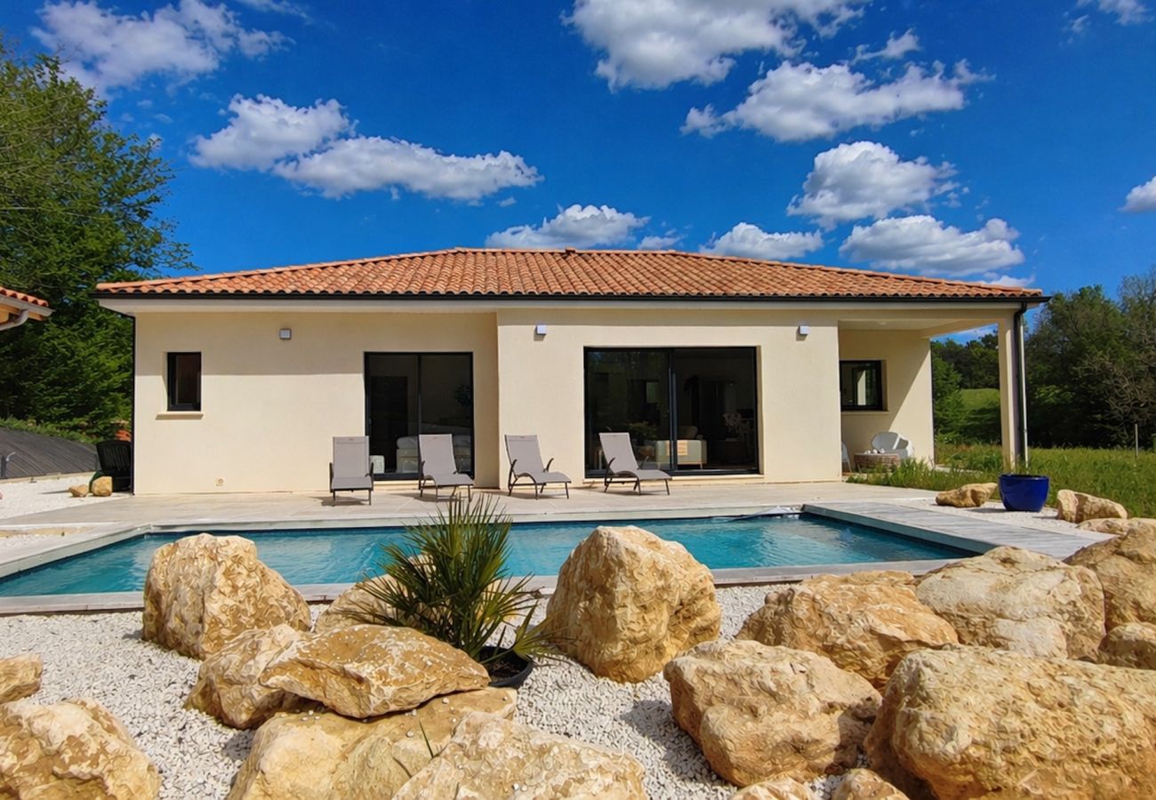 Villa à Carsac-Aillac - ManéLou : Villa cosy avec piscine