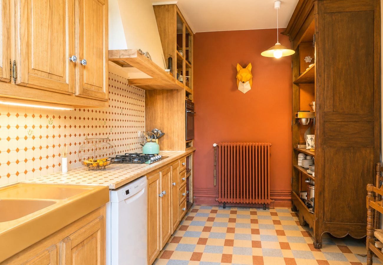 Maison à Montignac - Belle demeure familiale avec parc près de Lascaux