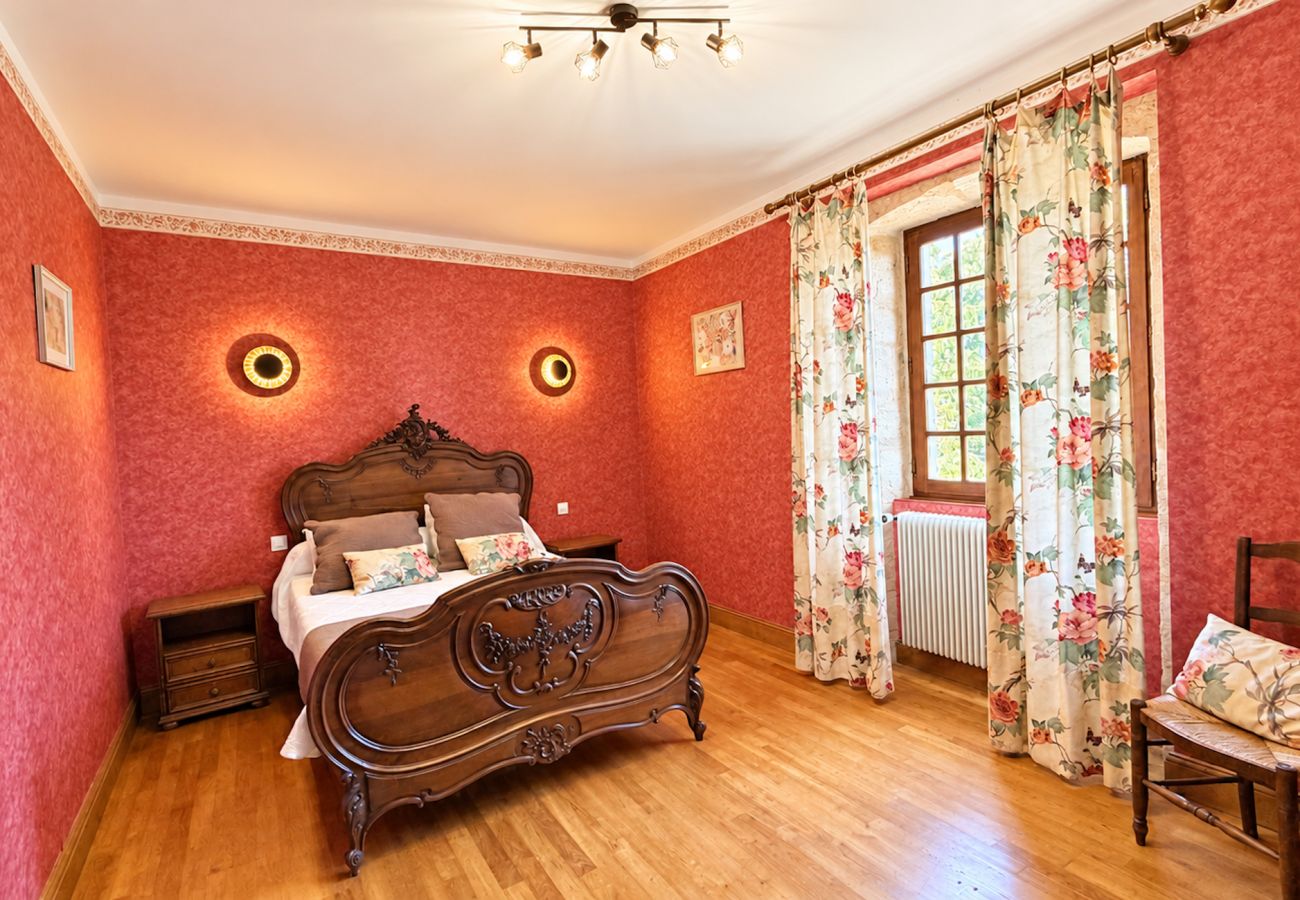 Maison à Auriac-du-Périgord - Le Caillauguet – Maison avec piscine privée chauffée, à deux pas de Lascaux