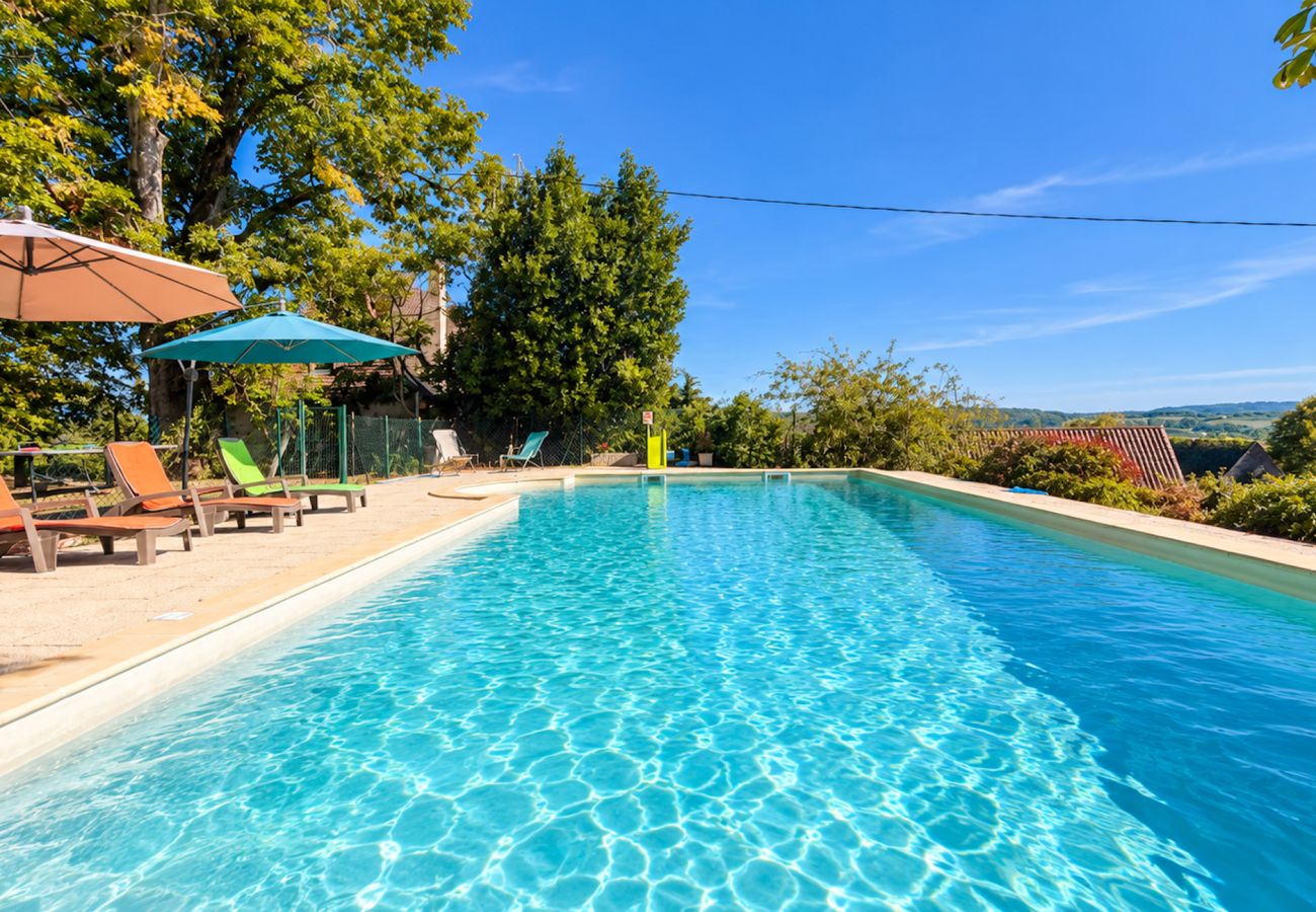Maison à Auriac-du-Périgord - Le Caillauguet – Maison avec piscine privée chauffée, à deux pas de Lascaux